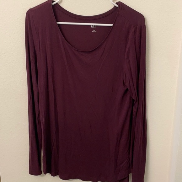 GAP MAROON LONG SLEEVED TEE - Picture 1 of 2